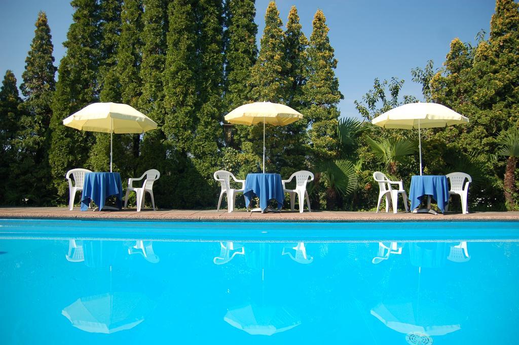 La Comanella Hotel Comano Bagian luar foto